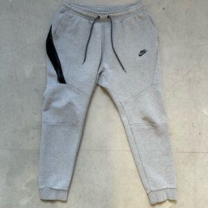 Nike Tech Fleece Joggers Sweatpants Heather Grey Size Mens (L) Large